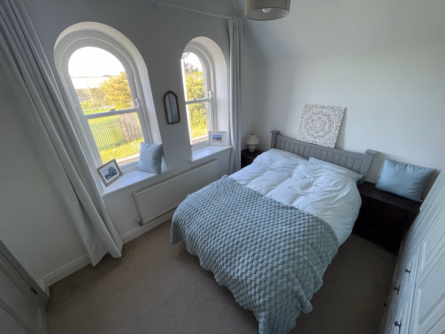 Double-arched windows