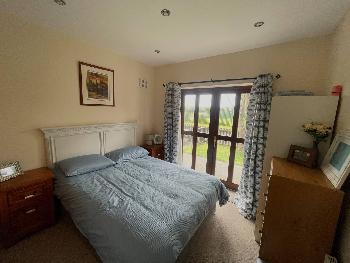 Ensuite and garden access