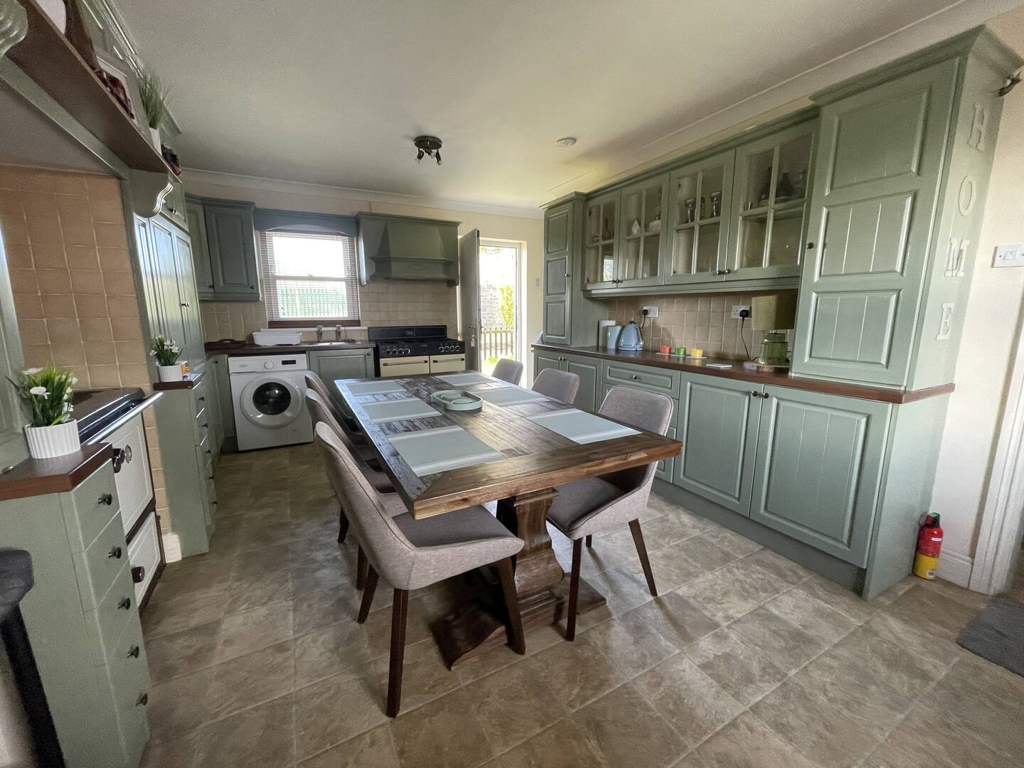 Direct access to the back garden and outdoor dining area